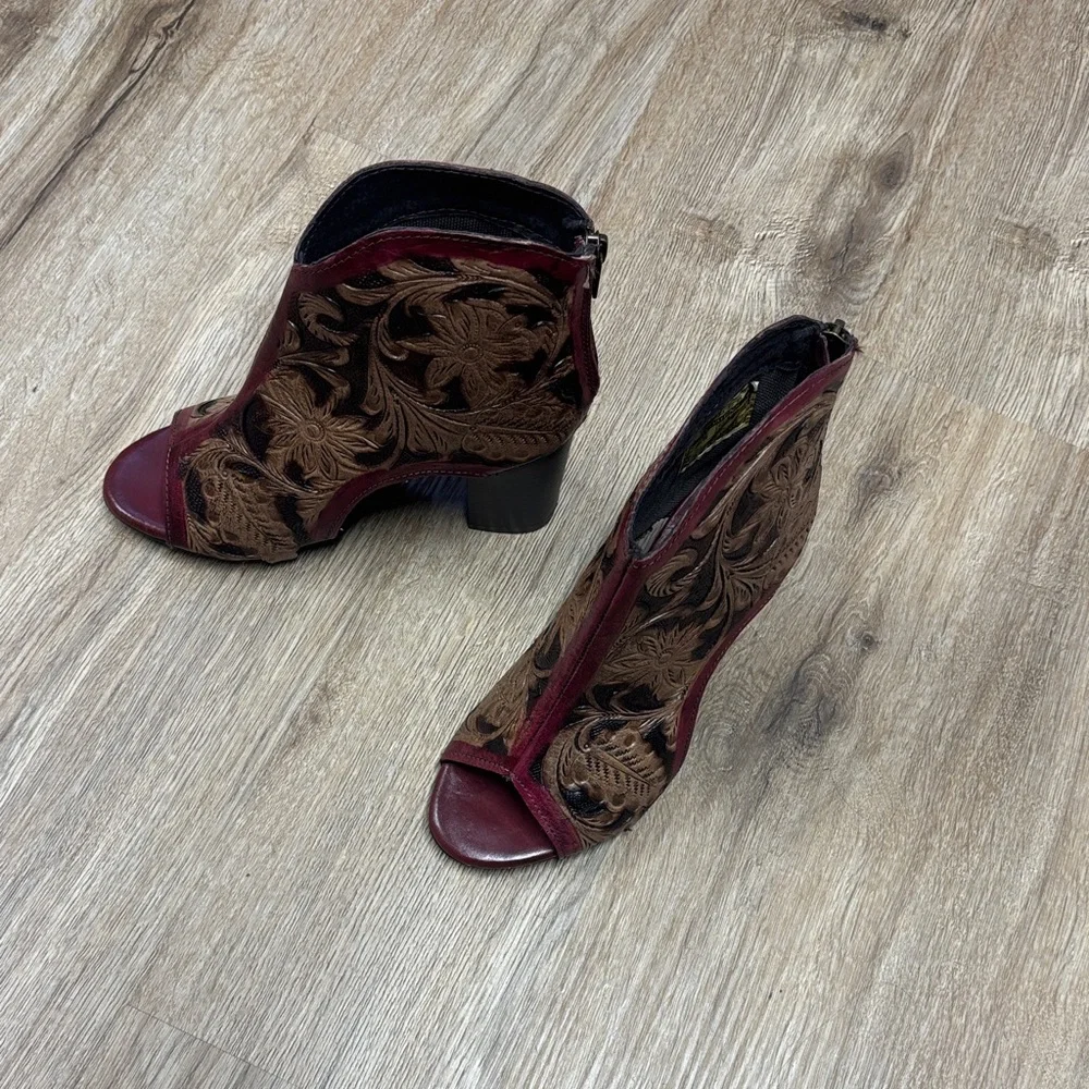 FLASH SALE - Elegant Brown and Red Women's Ankle Boots - Picture 2 of 6